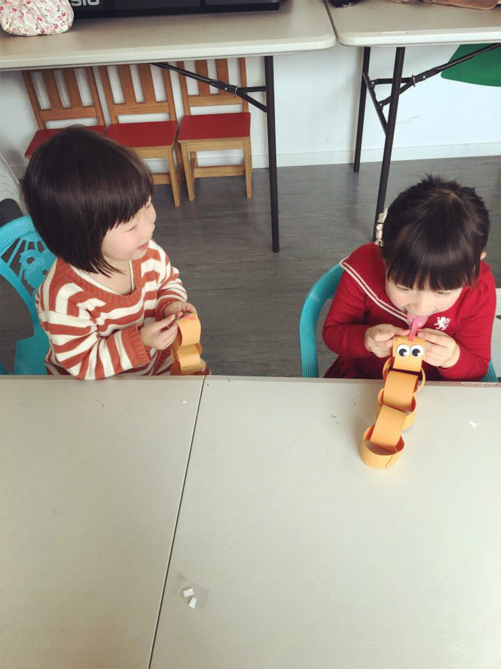 猜猜今天的手工跟哪個故事有關?